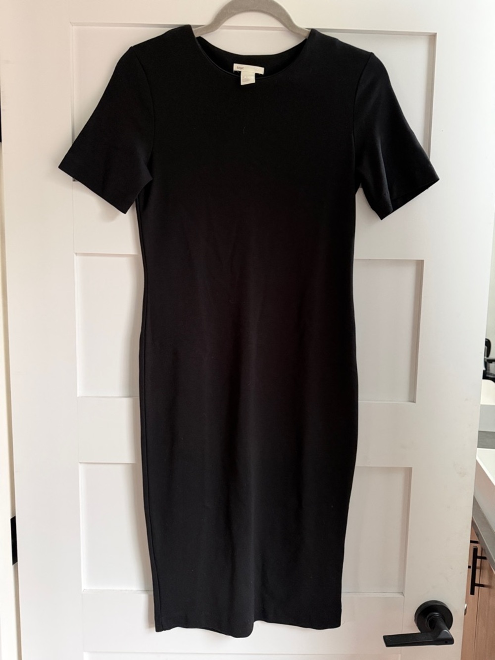 H&M Black Short-Sleeve Midi Bodycon Dress
